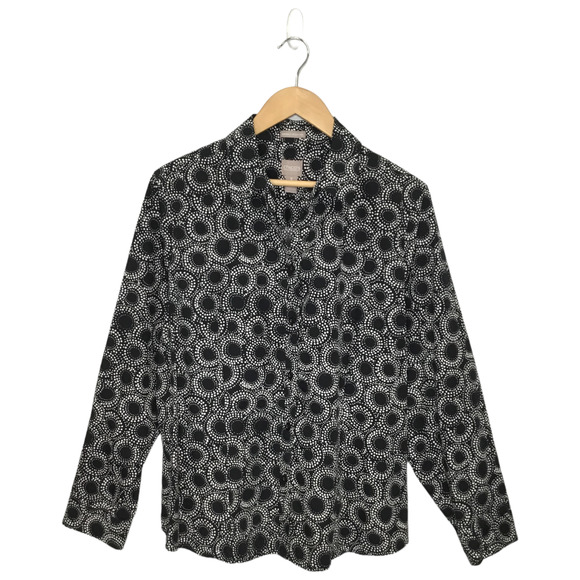 Chico's Tops - Chicos Lorena Diva Dot Wrinkle Resistant Button Up Long Sleeve Black 3